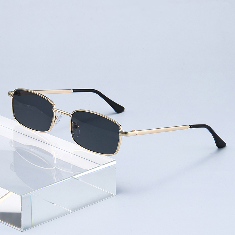 Fashion Punk Sunglasses Women  - Vintage Fashion Girl 评论和价格
